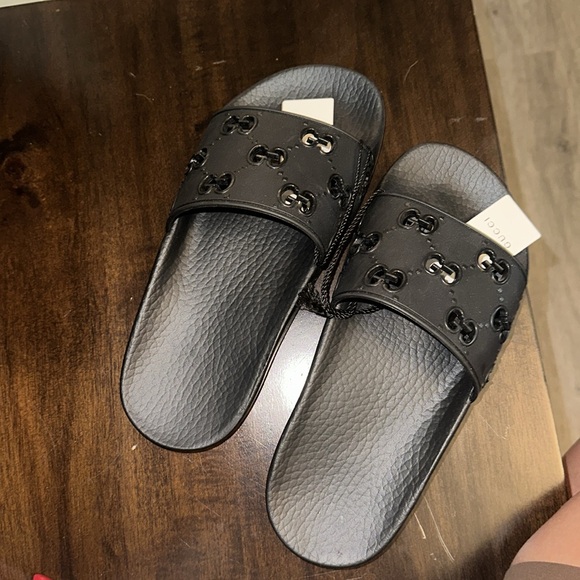 Gucci Pursuit GG Logo Slide Sandal (women) size 5 - Picture 6 of 6